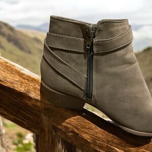 Maurices Gray Ankle Boots with Low Heel and Side Zipper